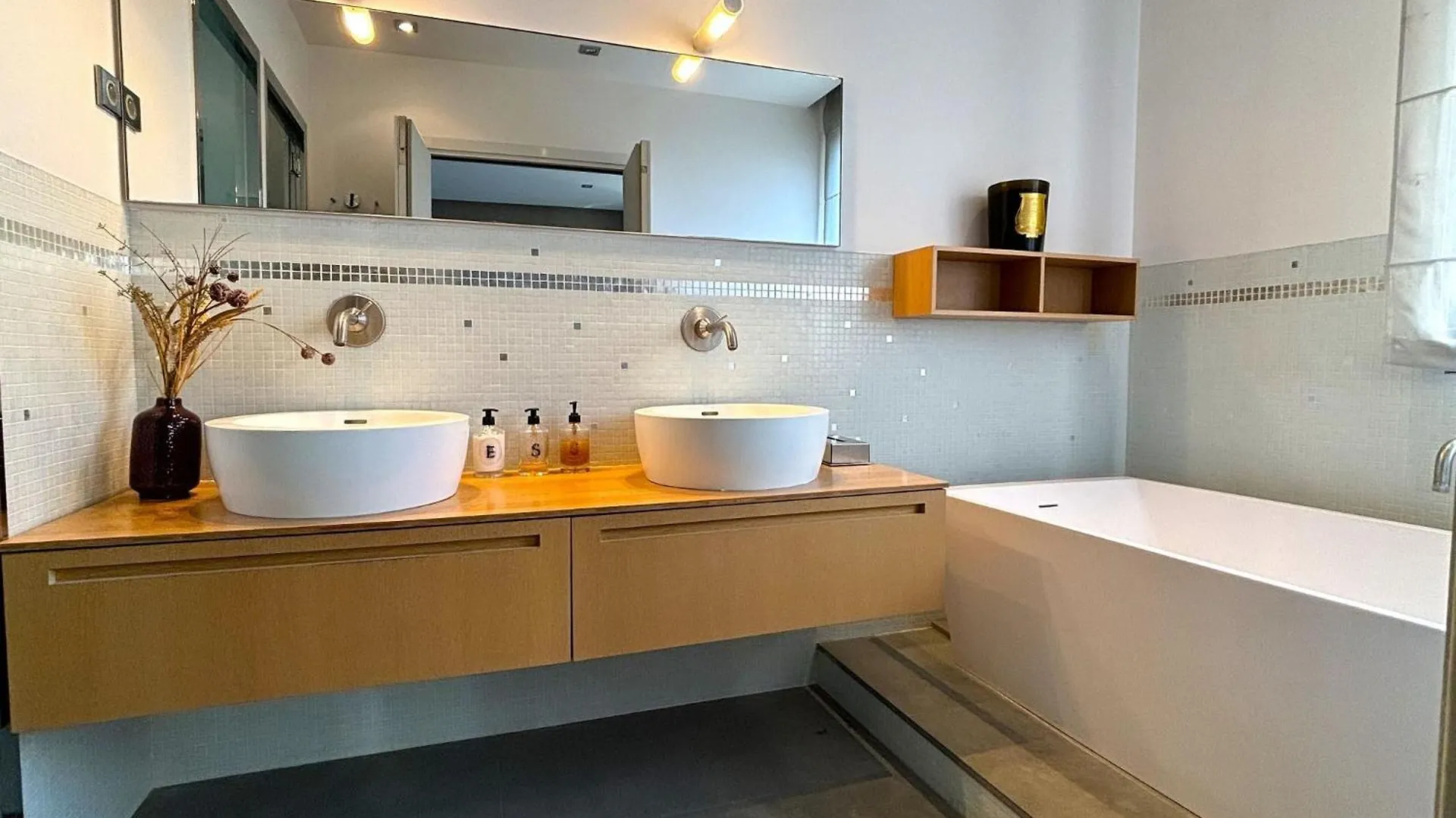 L'Appartement Matignon Paris 0*,
