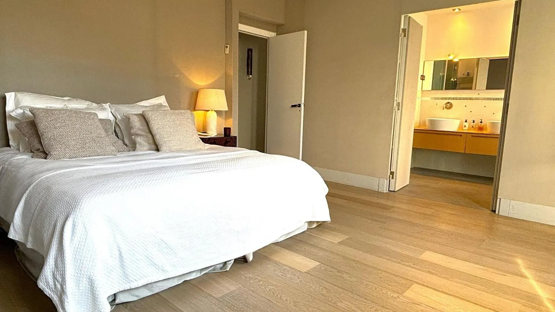 L'Appartement Matignon Paris 0*,